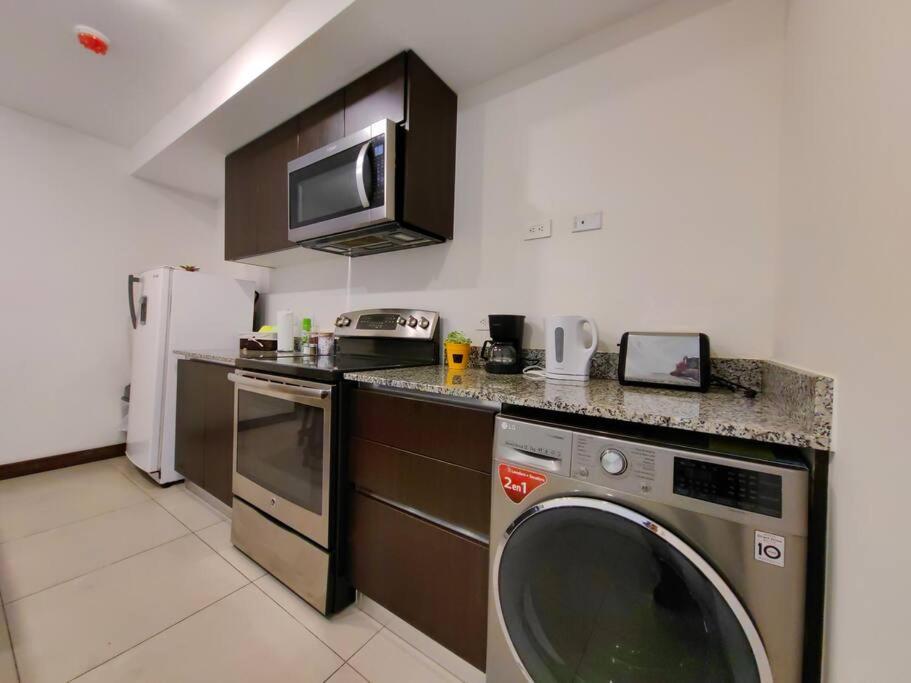 1102 Torre Los Yoses Hermoso Apartamento En Barrio Escalante Sin Parqueo San José Exterior foto