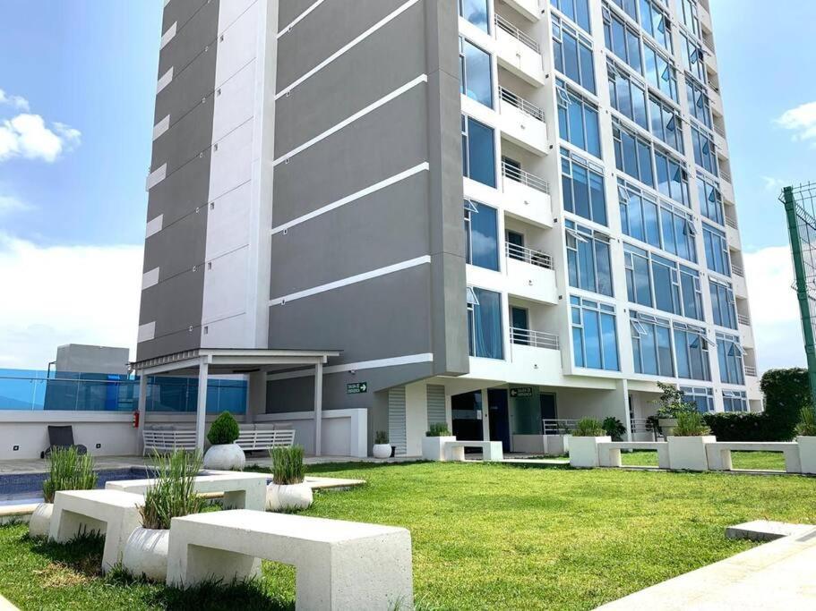 1102 Torre Los Yoses Hermoso Apartamento En Barrio Escalante Sin Parqueo San José Exterior foto